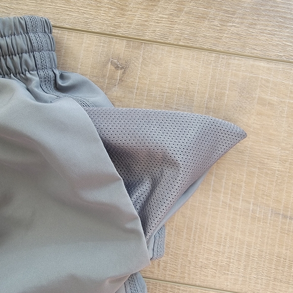 Nike Boys' XL Grey Dri-FIT Multi Woven shorts - Picture 7 of 13